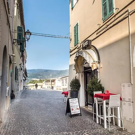 S035 - Sirolo, Trilocale In Piazza Con Vista Mare *